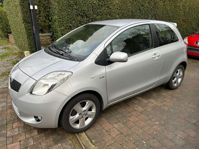 Toyota Yaris 1.4 Turbo D4D SOL CLIMATISATION GPS PDC