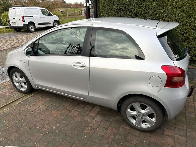 Toyota Yaris 1.4 Turbo D4D SOL CLIMATISATION GPS PDC