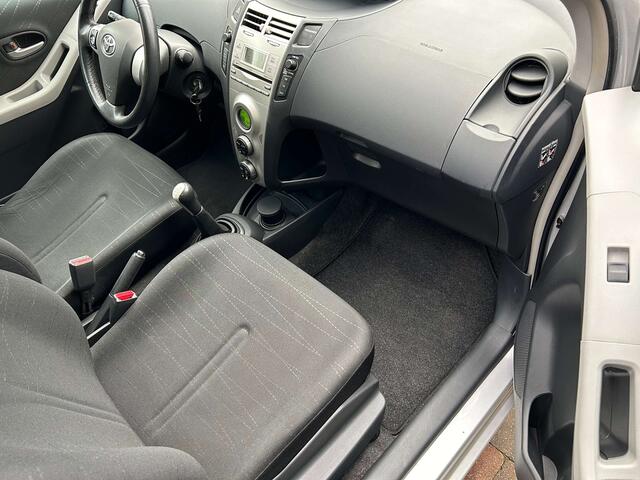 Toyota Yaris 1.4 Turbo D4D SOL CLIMATISATION GPS PDC