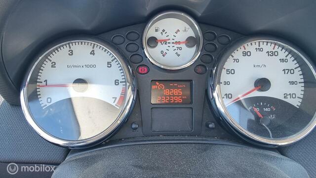 Peugeot 207 CC 1.6 VTi Roland Garros