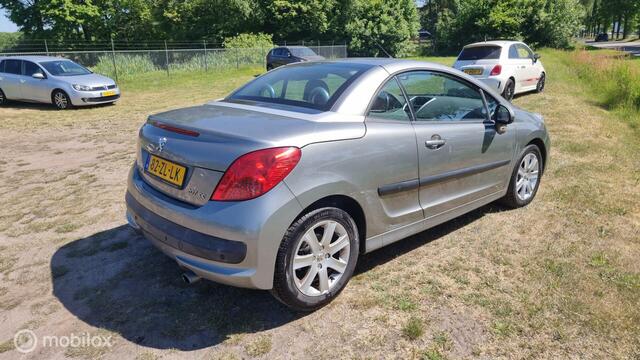 Peugeot 207 CC 1.6 VTi Roland Garros