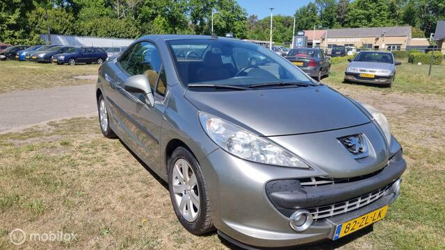 Peugeot 207 CC 1.6 VTi Roland Garros
