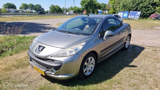 Peugeot 207 CC 1.6 VTi Roland Garros