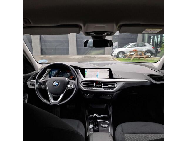 BMW 1-Serie 118 CARPLAY/LiveCockPit/NAVI/ZETELVERWARMING