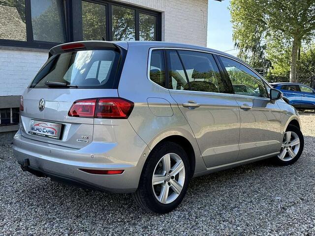 Volkswagen Golf SPORTSVAN 1.6CR TDi Highline ALCANTARA/SENSOR/CRUISE/MASSAGE