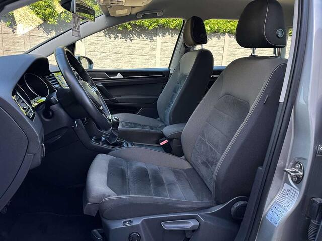 Volkswagen Golf SPORTSVAN 1.6CR TDi Highline ALCANTARA/SENSOR/CRUISE/MASSAGE