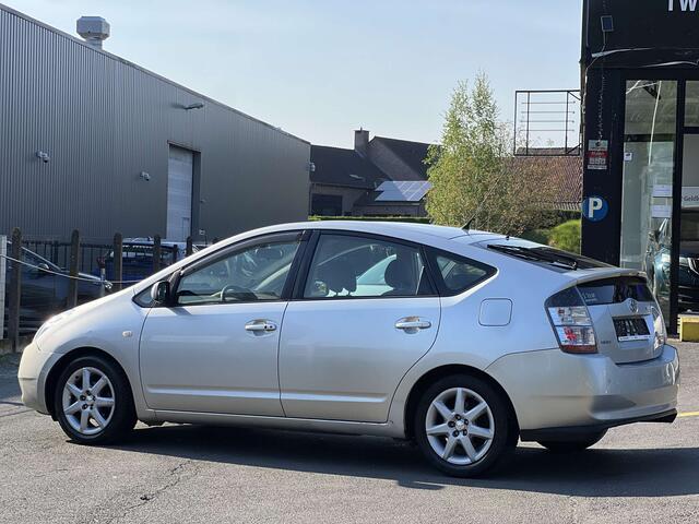 Toyota Prius 1.5i VVT-i16v HybridCLIMA?contr�le technique