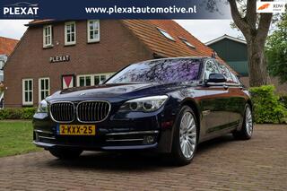 BMW 7-SERIE 730d High Executive Aut. | Orig. NL | Hifi Premium Sound | Digitaal Dashboard | Ambient light Package | NAP | Xenon |