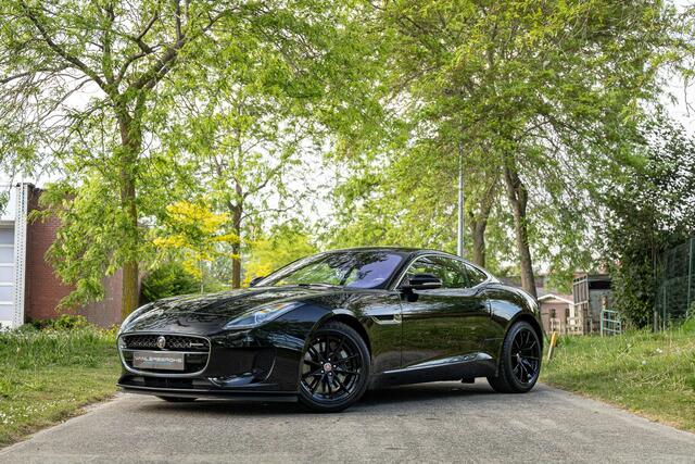 Jaguar F-Type Coup� P300 R-Dynamic  Sportuitlaat  Camera 