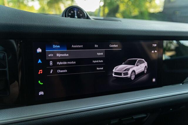 Porsche Cayenne Coup� E-Hybrid  Crayon  Pano  Sportchrono 