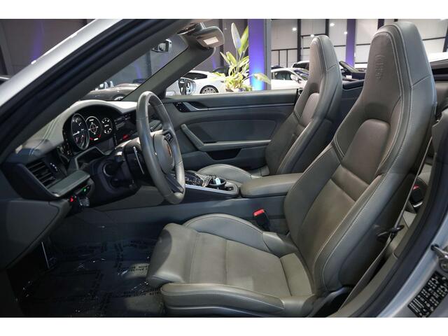 Porsche 992 Carrera 4 Cabriolet 3.0 Turbo PDK EU6d-TEMP
