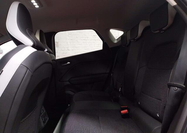 Renault Captur 1.6i INTENS HYBRIDECRUISEGPSST/STP314� x 66