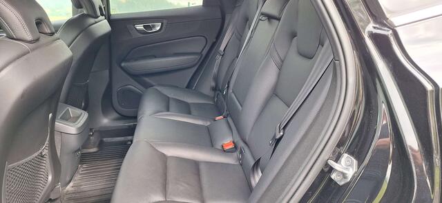 Volvo XC60 2.0 B4 MHEV Momentum Pro mild hybride pack hiver