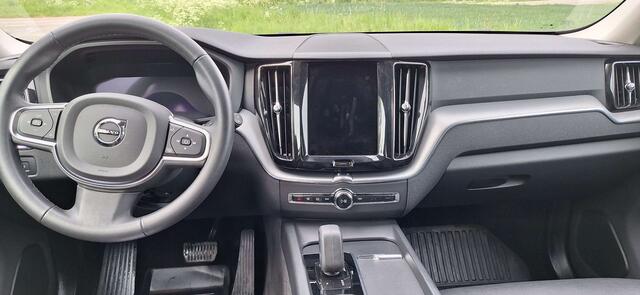 Volvo XC60 2.0 B4 MHEV Momentum Pro mild hybride pack hiver