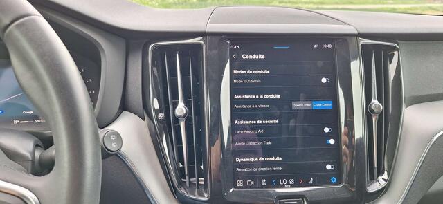 Volvo XC60 2.0 B4 MHEV Momentum Pro mild hybride pack hiver
