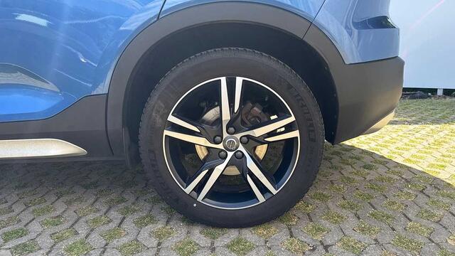Volvo XC40 Recharge R-Design, T4 plug-in hybrid 3YEAR WARRANTY