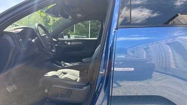Volvo XC40 Recharge R-Design, T4 plug-in hybrid 3YEAR WARRANTY