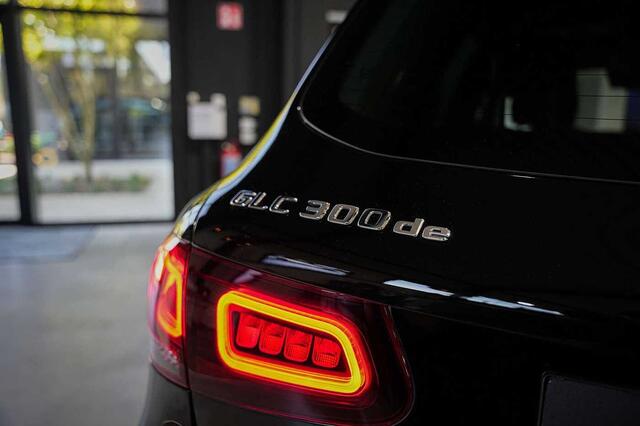 Mercedes-Benz G-Klasse 300 de 4-Matic PHEV - Pano - Burmester - ACC -