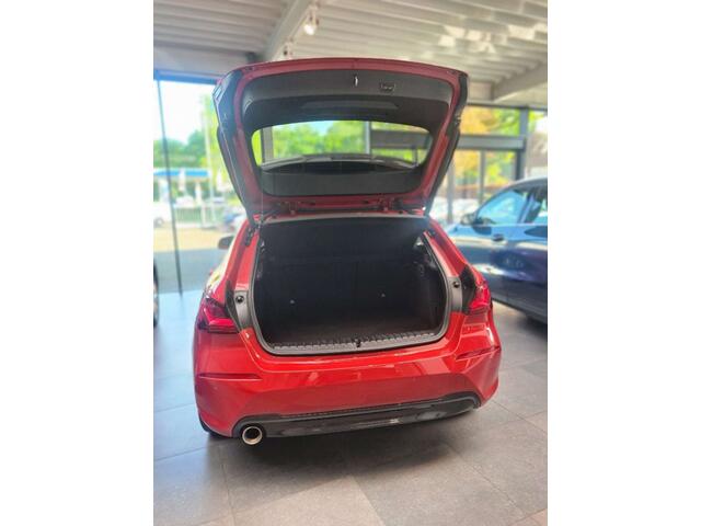 BMW 1-Serie 118 iA OPF - SPORTLINE