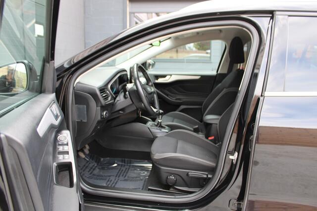 Ford Focus Cool & Connect