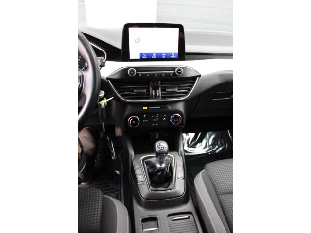 Ford Focus Cool & Connect