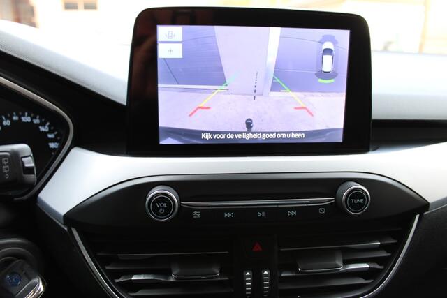 Ford Focus Cool & Connect