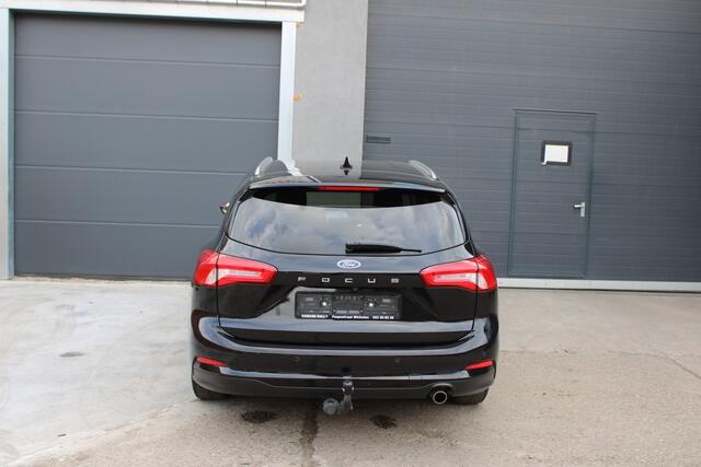 Ford Focus Cool & Connect