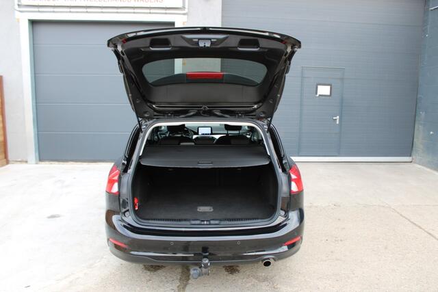 Ford Focus Cool & Connect