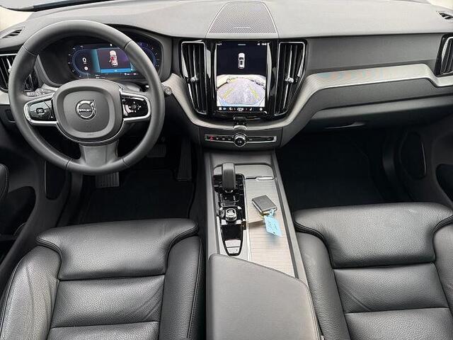 Volvo XC60 II XC60 Plus, B4 Mild-Hybrid, Benzin, Dark