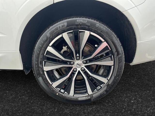 Volvo XC60 II XC60 Plus, B4 Mild-Hybrid, Benzin, Dark
