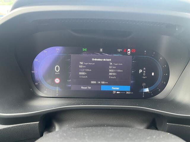 Volvo XC40 Core, B3 Mild Hybrid, Essence