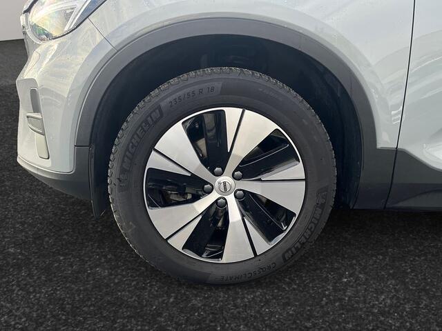 Volvo XC40 Core, B3 Mild Hybrid, Essence