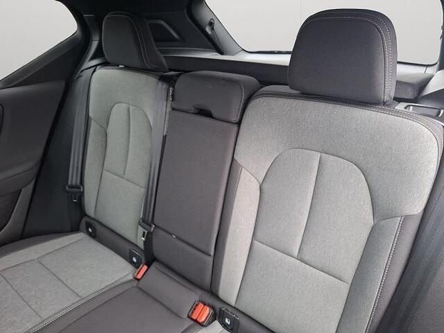 Volvo XC40 Core, B3 Mild Hybrid, Essence
