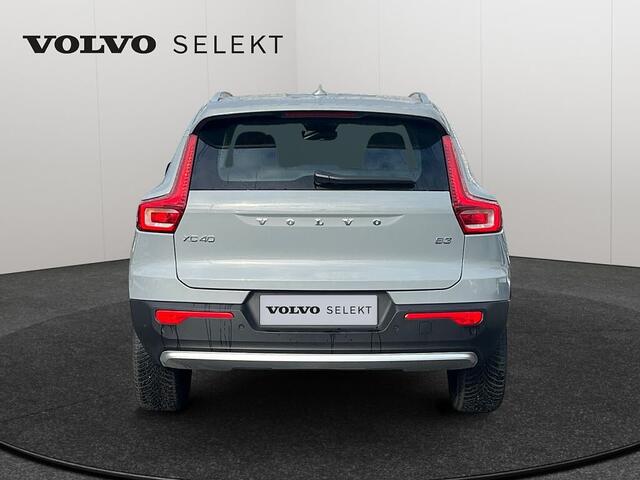 Volvo XC40 Core, B3 Mild Hybrid, Essence