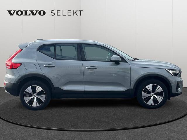 Volvo XC40 Core, B3 Mild Hybrid, Essence