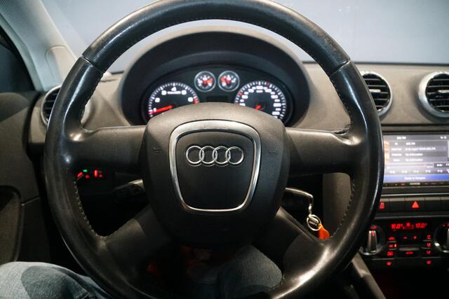 Audi A3 SPORTBACK 1.2 TFSI Attraction Pro Line Business