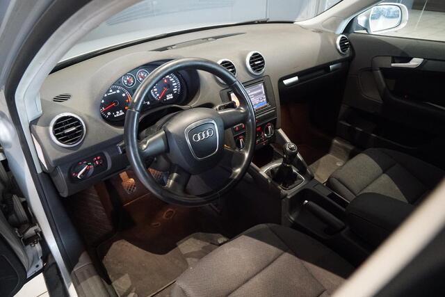 Audi A3 SPORTBACK 1.2 TFSI Attraction Pro Line Business