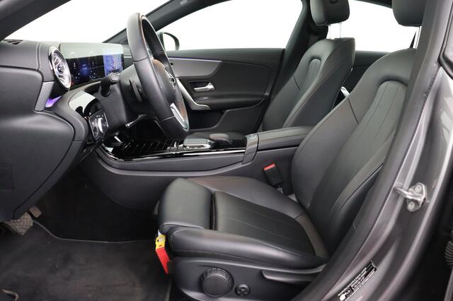 Mercedes-Benz CLA-Klasse 250 e BUS.SOLUTION iA 8G-DCT SEDAN e BUS.SOLUTION iA 8G-DCT + GPS + LEDER + CARPLAY + CAMERA + PDC + CRUISE + OPEN DAK + ALU 18