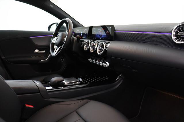 Mercedes-Benz CLA-Klasse 250 e BUS.SOLUTION iA 8G-DCT SEDAN e BUS.SOLUTION iA 8G-DCT + GPS + LEDER + CARPLAY + CAMERA + PDC + CRUISE + OPEN DAK + ALU 18