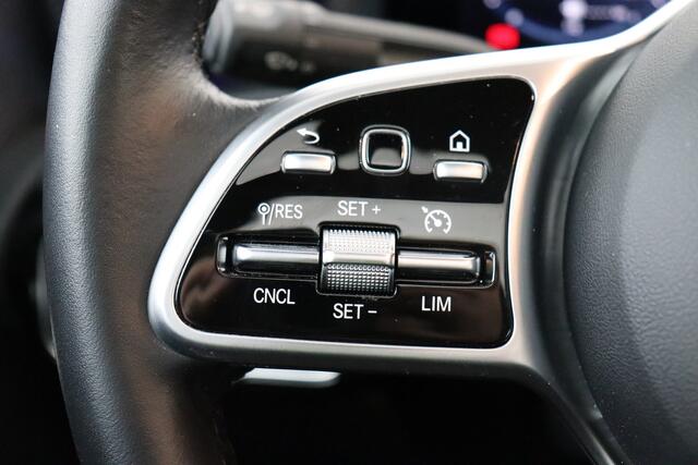 Mercedes-Benz CLA-Klasse 250 e BUS.SOLUTION iA 8G-DCT SEDAN e BUS.SOLUTION iA 8G-DCT + GPS + LEDER + CARPLAY + CAMERA + PDC + CRUISE + OPEN DAK + ALU 18