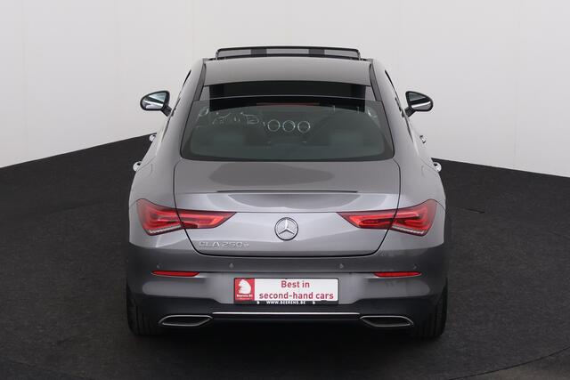 Mercedes-Benz CLA-Klasse 250 e BUS.SOLUTION iA 8G-DCT SEDAN e BUS.SOLUTION iA 8G-DCT + GPS + LEDER + CARPLAY + CAMERA + PDC + CRUISE + OPEN DAK + ALU 18