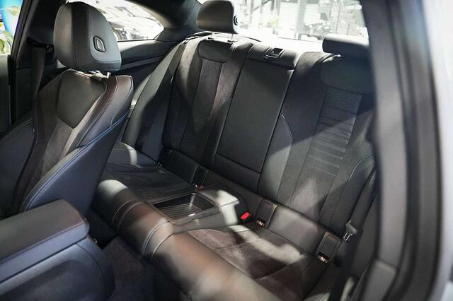 BMW 2-Serie Coup� M240iXAS - M pakket - ACC - X-Drive