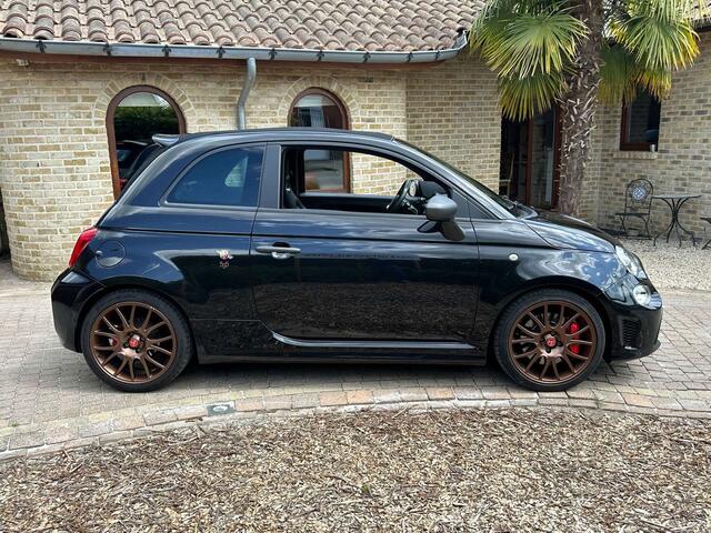 Abarth 595 Competizione 595C 1.4 Met 180pk en 1 jaar garantie tot 5 jaar