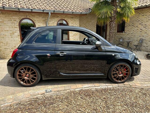 Abarth 595 Competizione 595C 1.4 Met 180pk en 1 jaar garantie tot 5 jaar