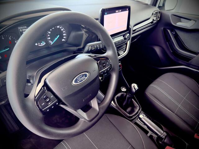 Ford Fiesta 1.1i 1ERPROAIRCOCARPLAYPDCTVA