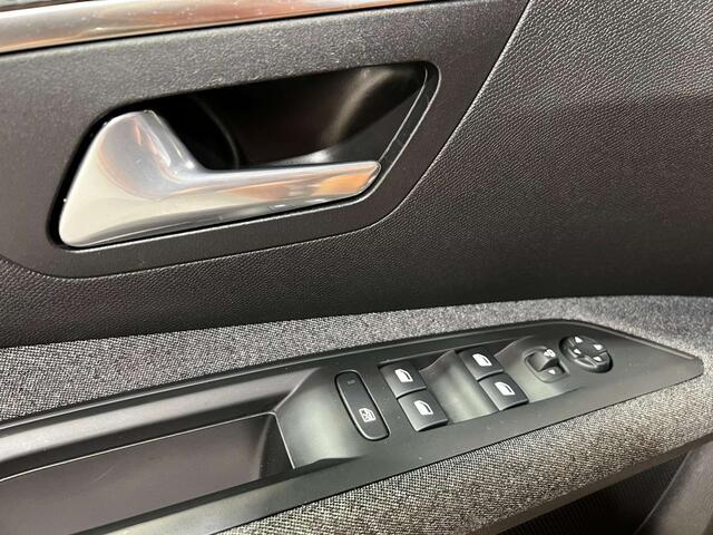 Peugeot 3008 1.5 BlueHDi Style
