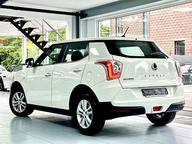 Ssangyong Tivoli 1.6i e-XGi 128cv CRYSTAL CITY