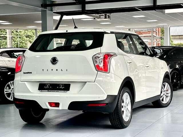 Ssangyong Tivoli 1.6i e-XGi 128cv CRYSTAL CITY