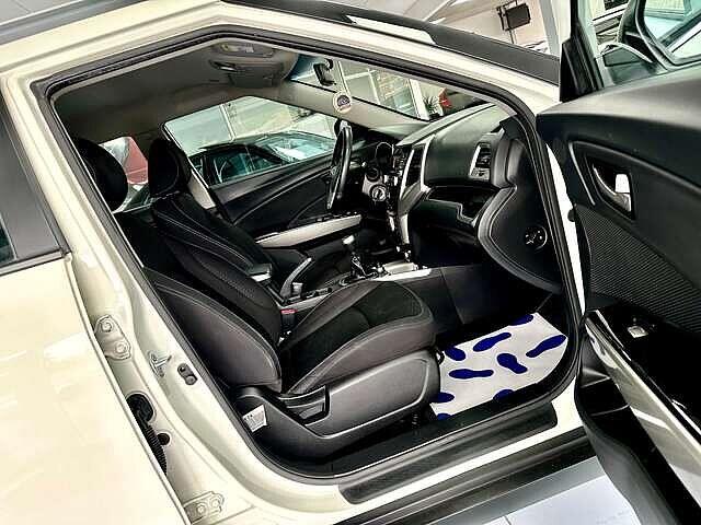 Ssangyong Tivoli 1.6i e-XGi 128cv CRYSTAL CITY