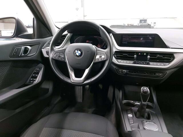 BMW 1-Serie 116 d Hatch New LED-NAVI PRO-CRUISE-PARKING-EURO6d